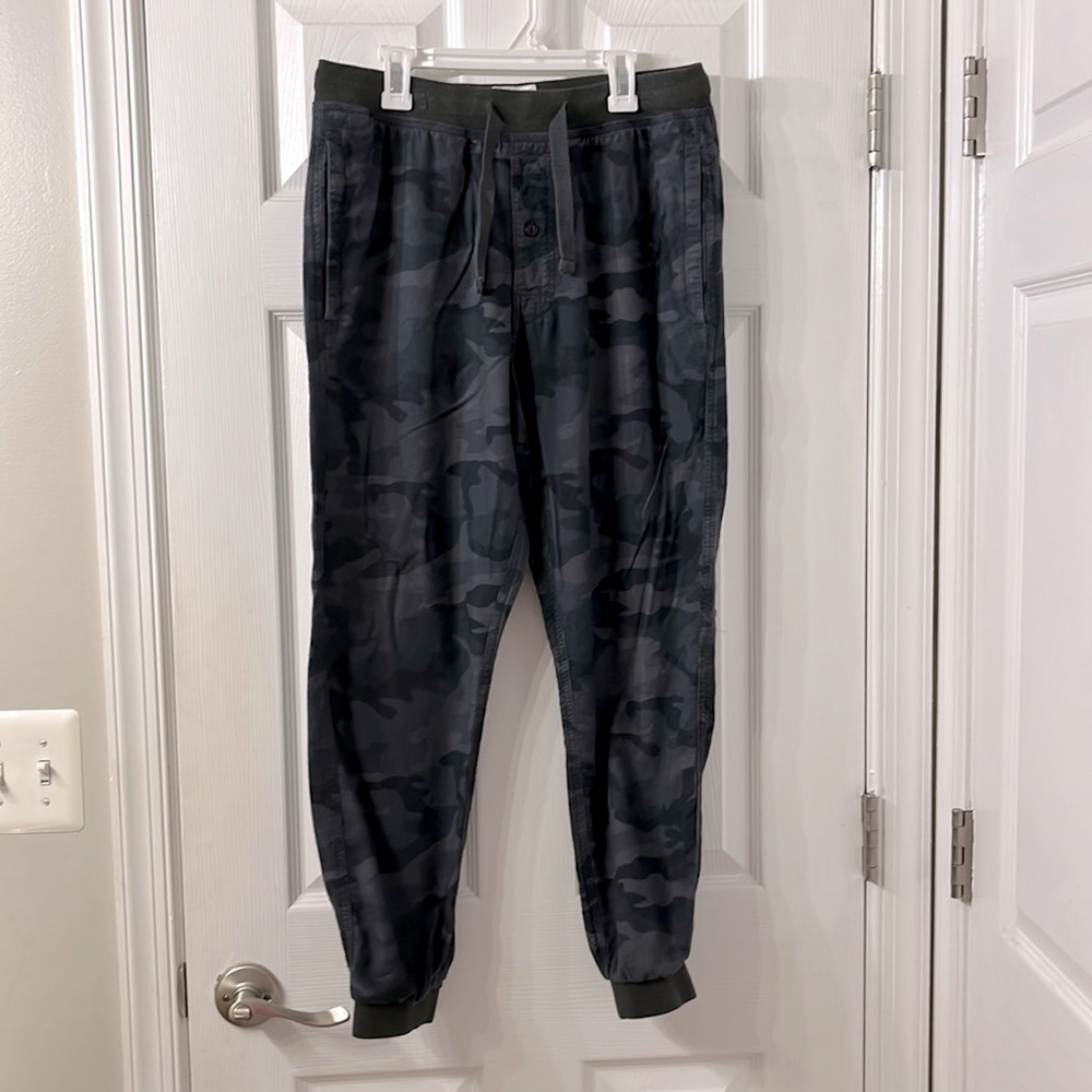 Men’s American Eagle jogger pajamas
